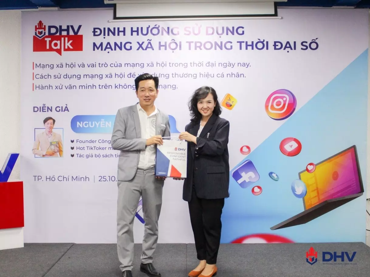 DHV - Trường Đại Học Hùng Vương TPHCM