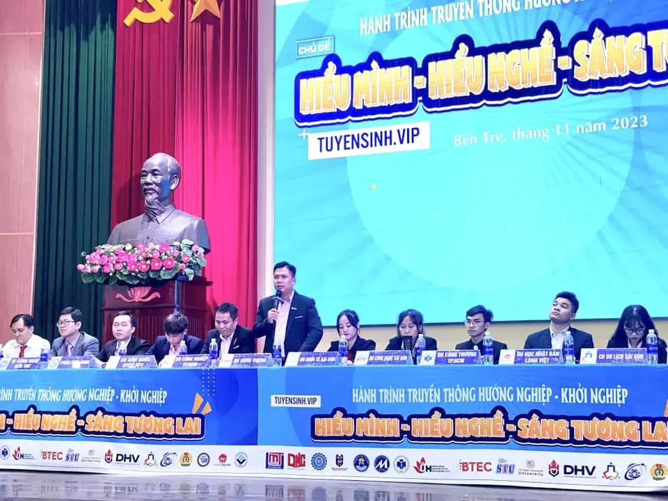 DHV - Trường Đại Học Hùng Vương TPHCM