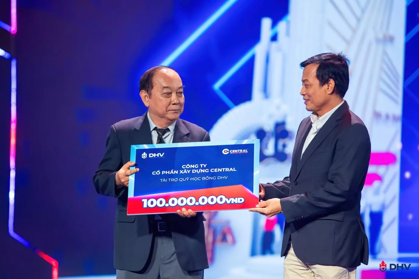 DHV - Trường Đại Học Hùng Vương TPHCM
