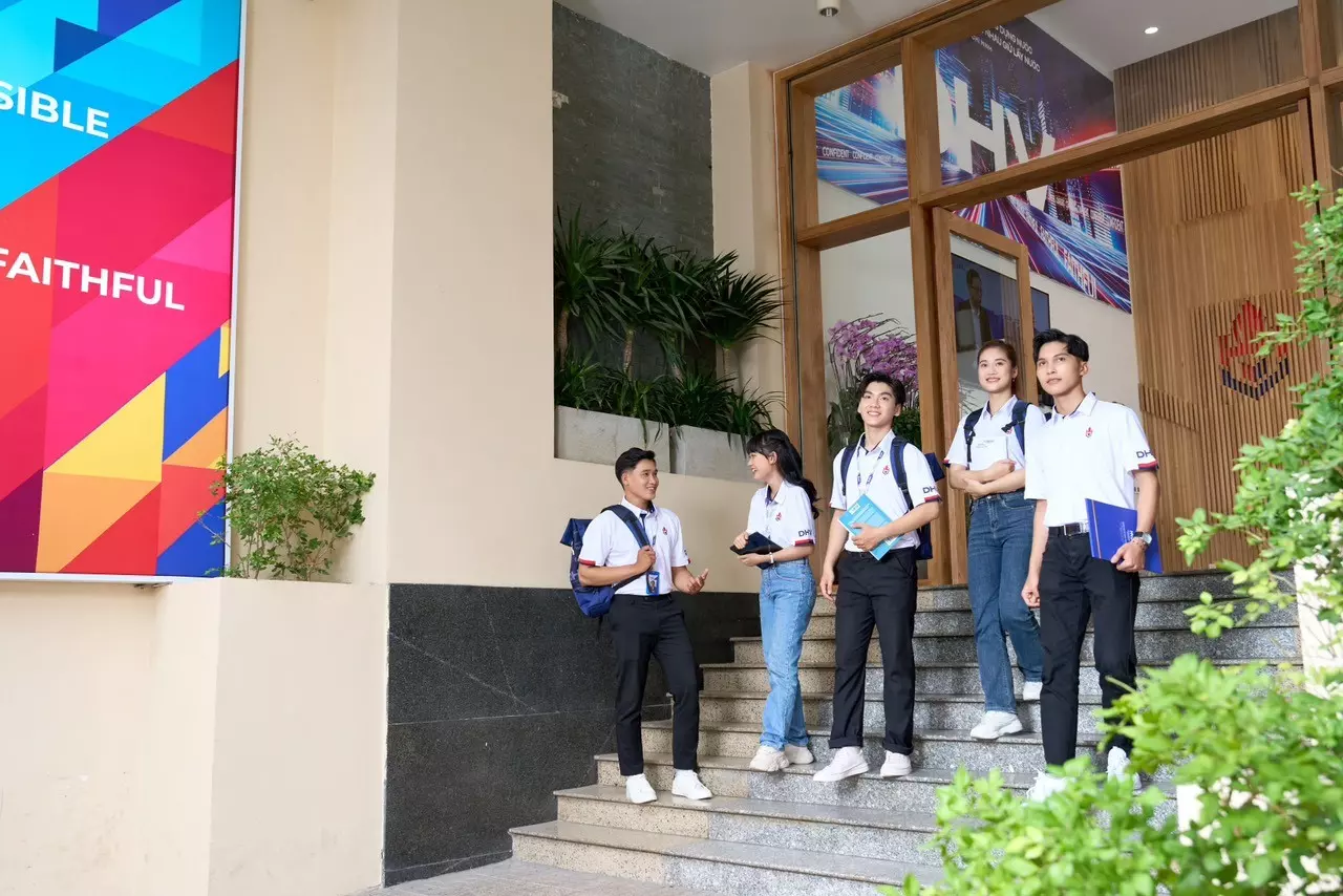 DHV - Trường Đại Học Hùng Vương TPHCM