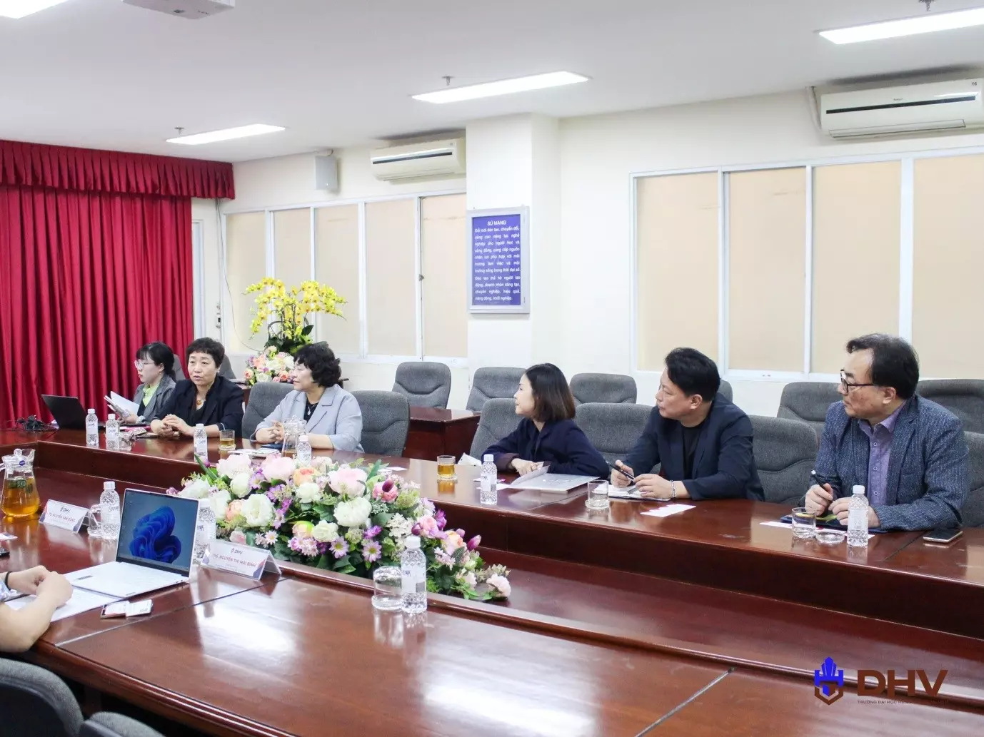 DHV - Trường Đại Học Hùng Vương TPHCM
