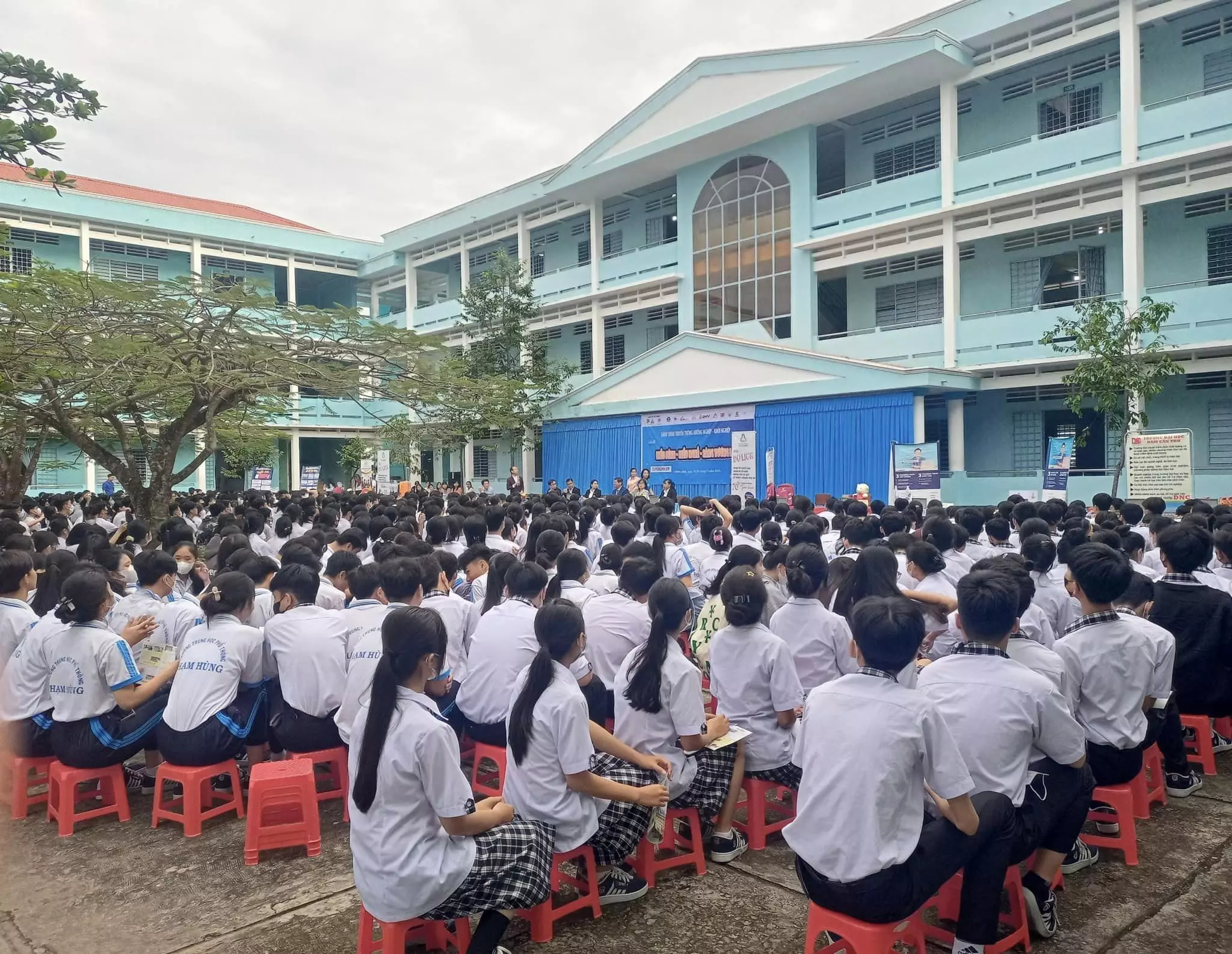DHV - Trường Đại Học Hùng Vương TPHCM