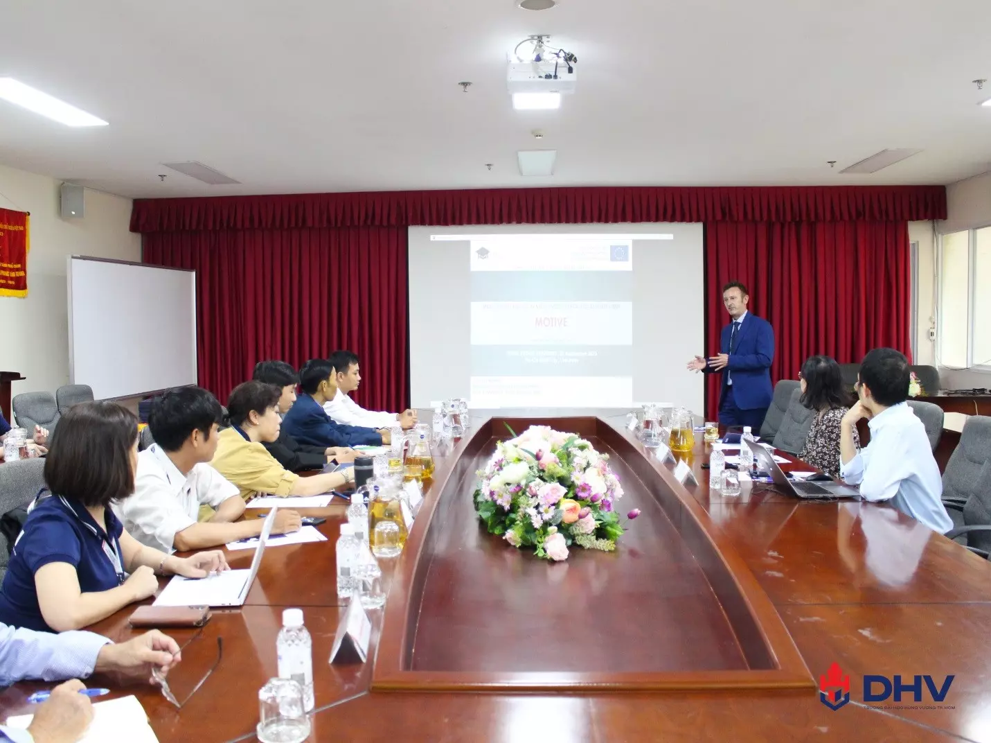DHV - Trường Đại Học Hùng Vương TPHCM