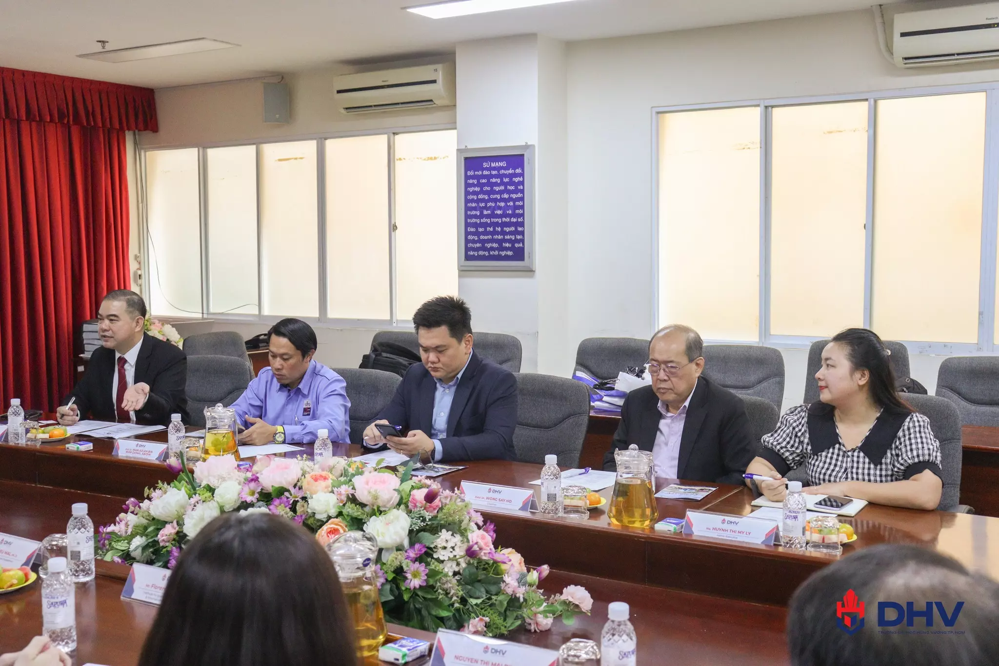 DHV - Trường Đại Học Hùng Vương TPHCM