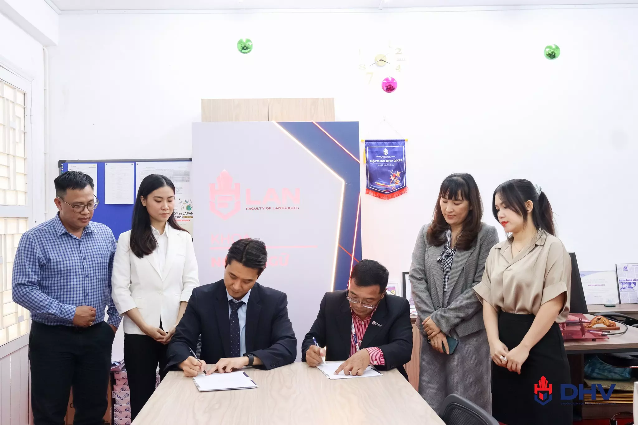 DHV - Trường Đại Học Hùng Vương TPHCM