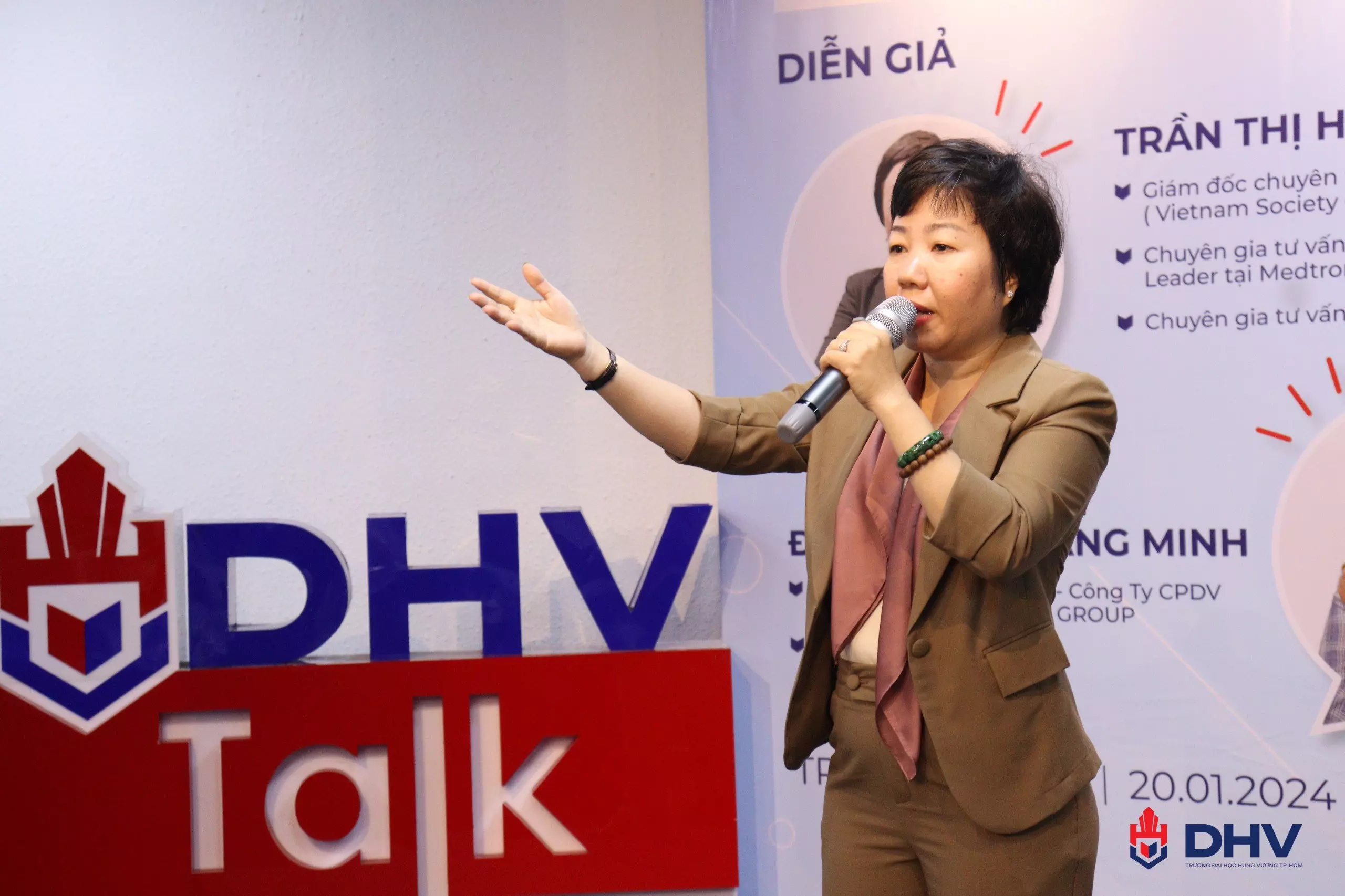 DHV - Trường Đại Học Hùng Vương TPHCM