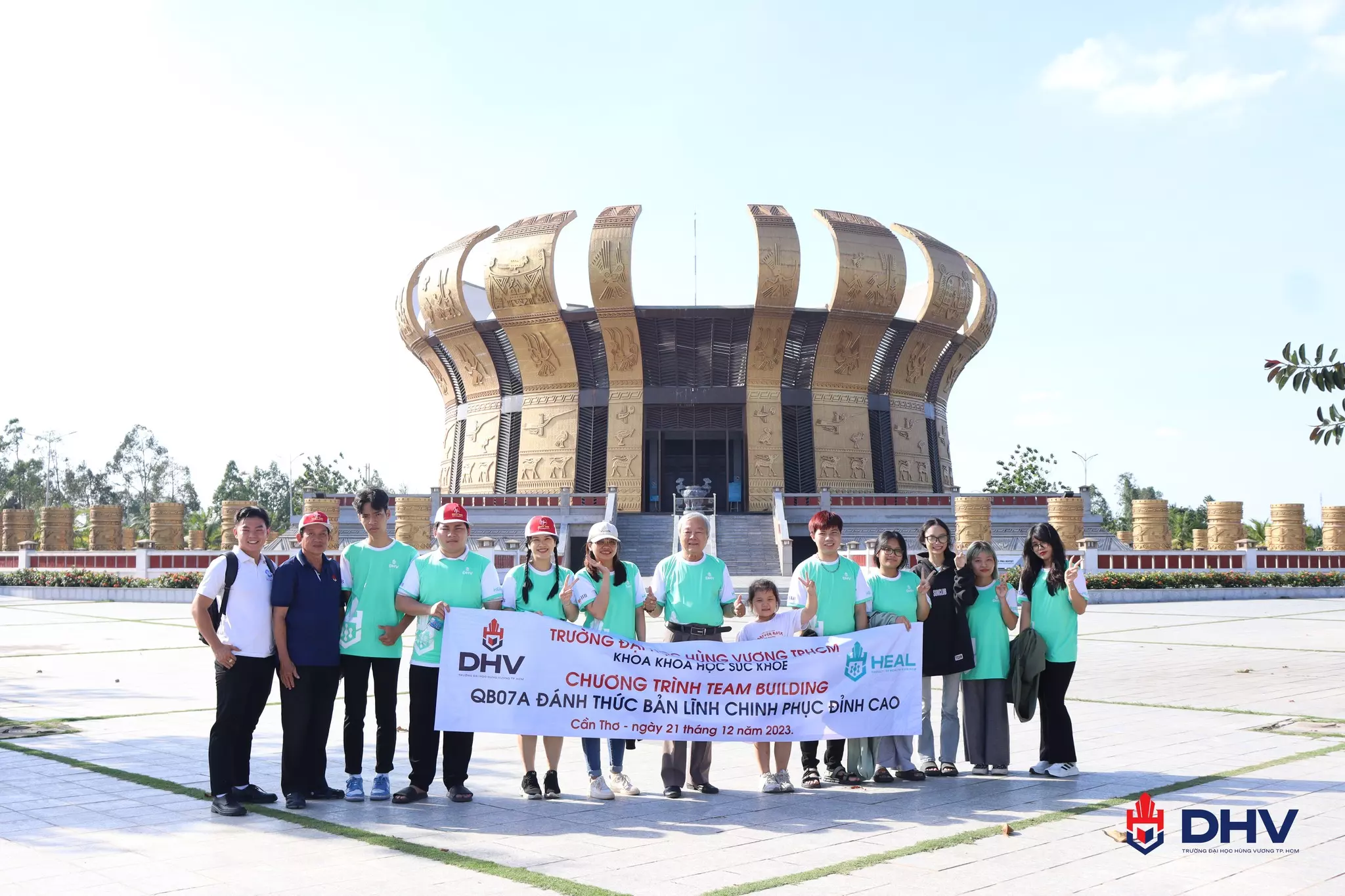 DHV - Trường Đại Học Hùng Vương TPHCM