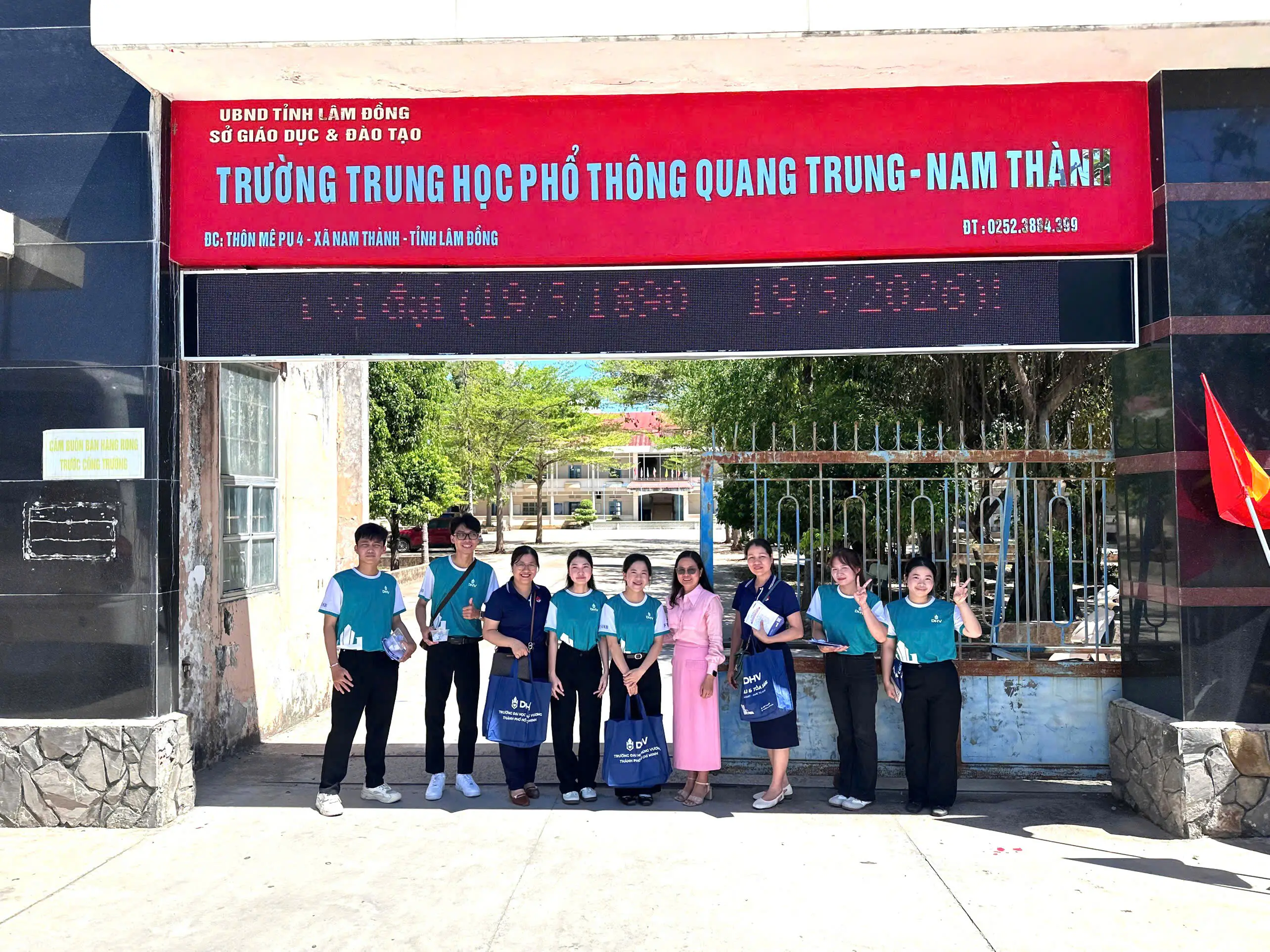 DHV - Trường Đại Học Hùng Vương TPHCM