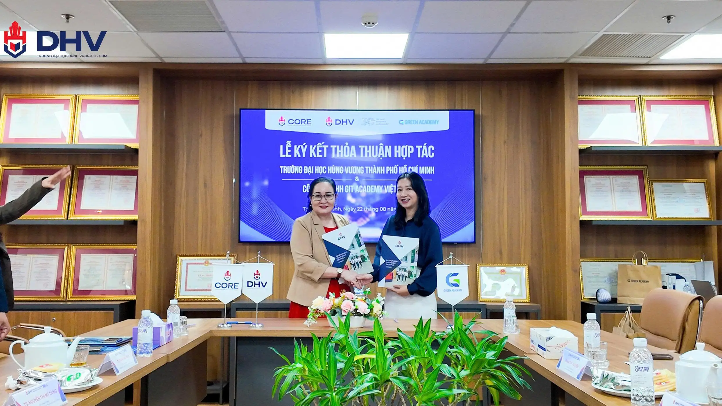 DHV - Trường Đại Học Hùng Vương TPHCM