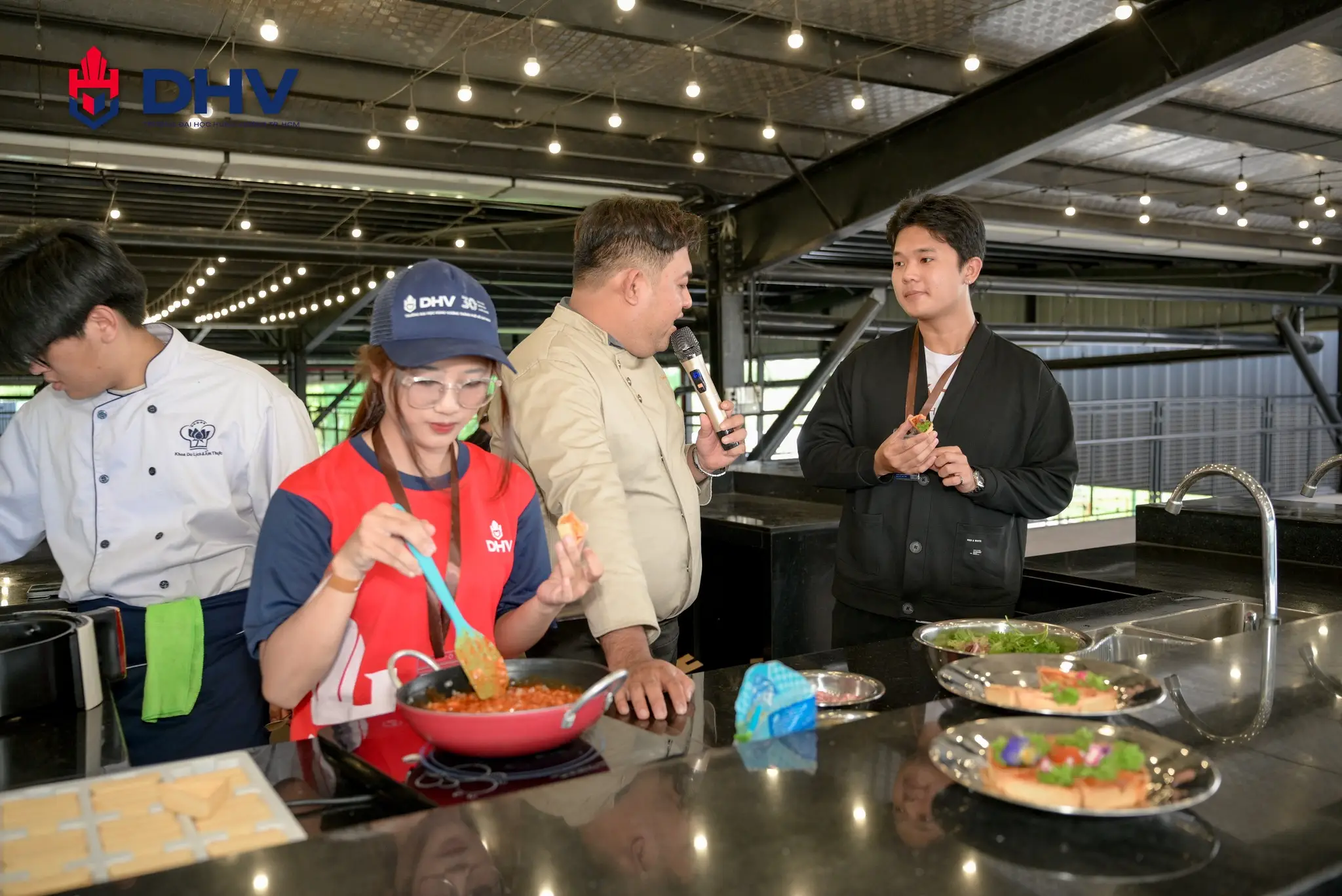 DHV - Trường Đại Học Hùng Vương TPHCM