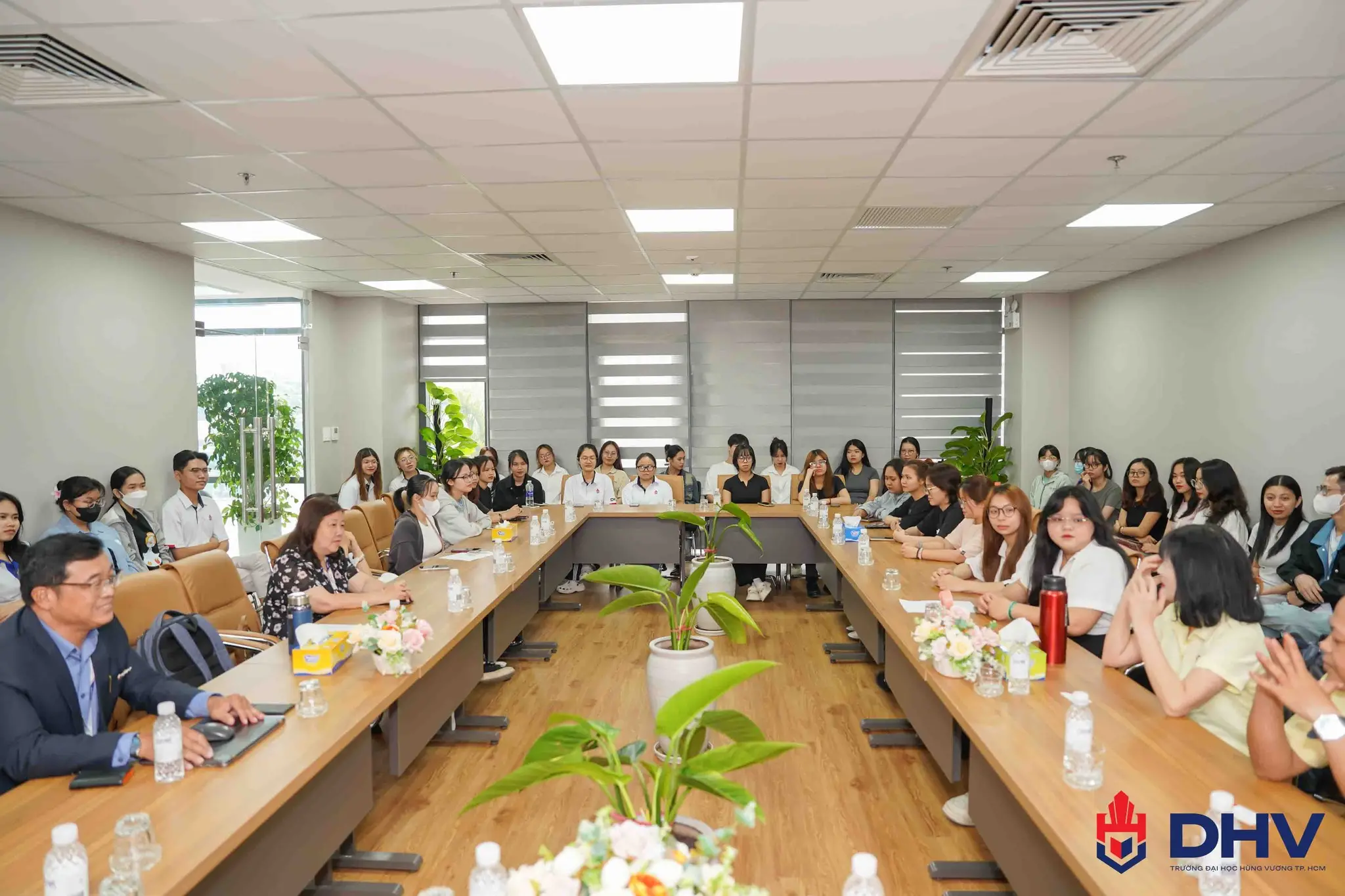 DHV - Trường Đại Học Hùng Vương TPHCM