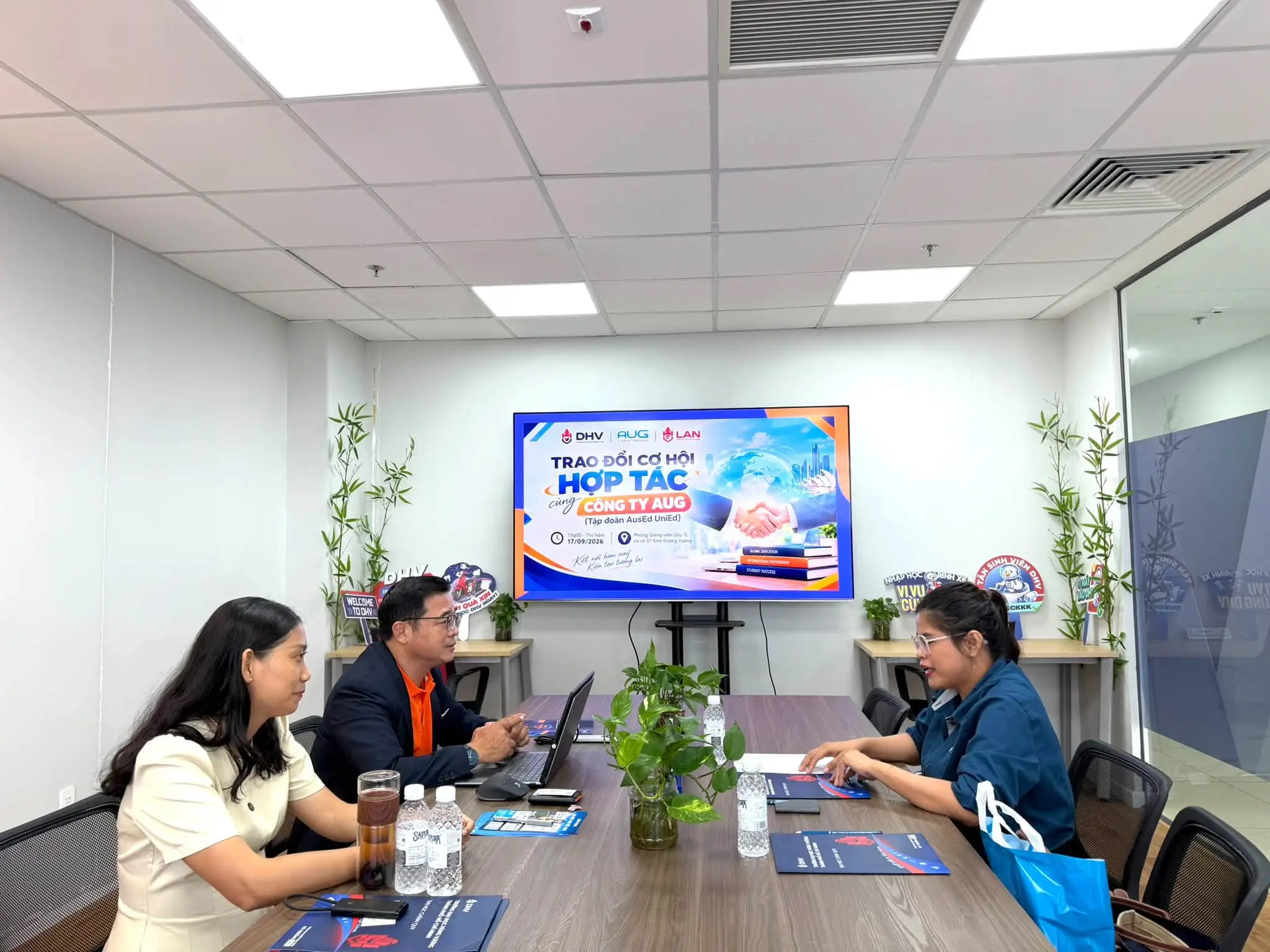 DHV - Trường Đại Học Hùng Vương TPHCM