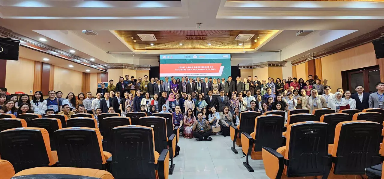 DHV - Trường Đại Học Hùng Vương TPHCM