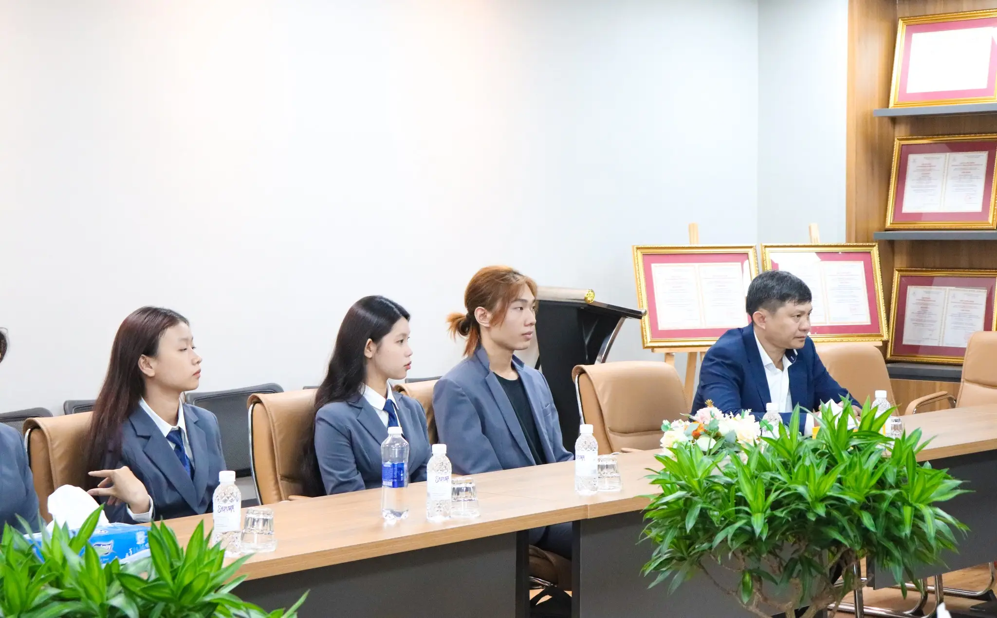 DHV - Trường Đại Học Hùng Vương TPHCM