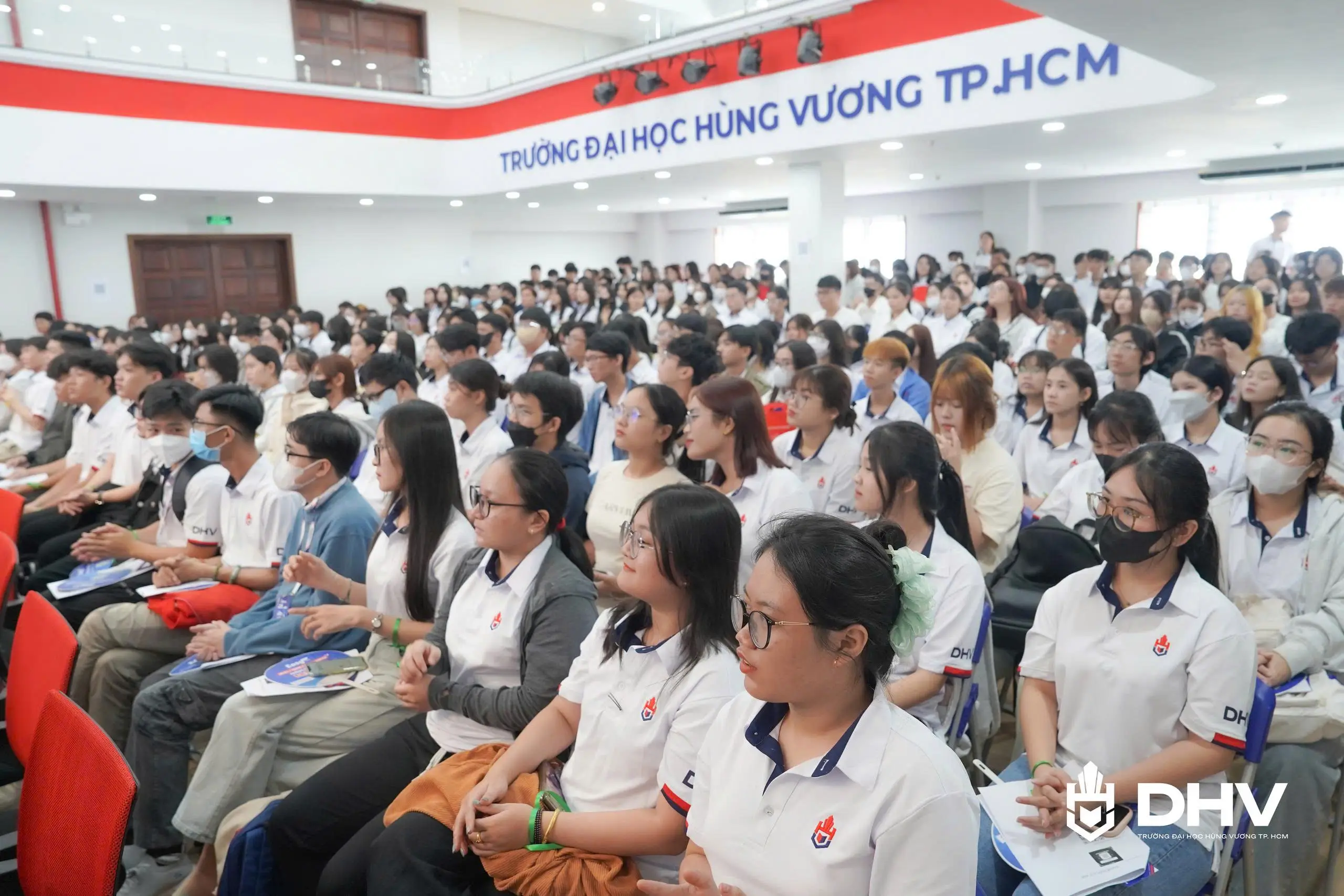 DHV - Trường Đại Học Hùng Vương TPHCM