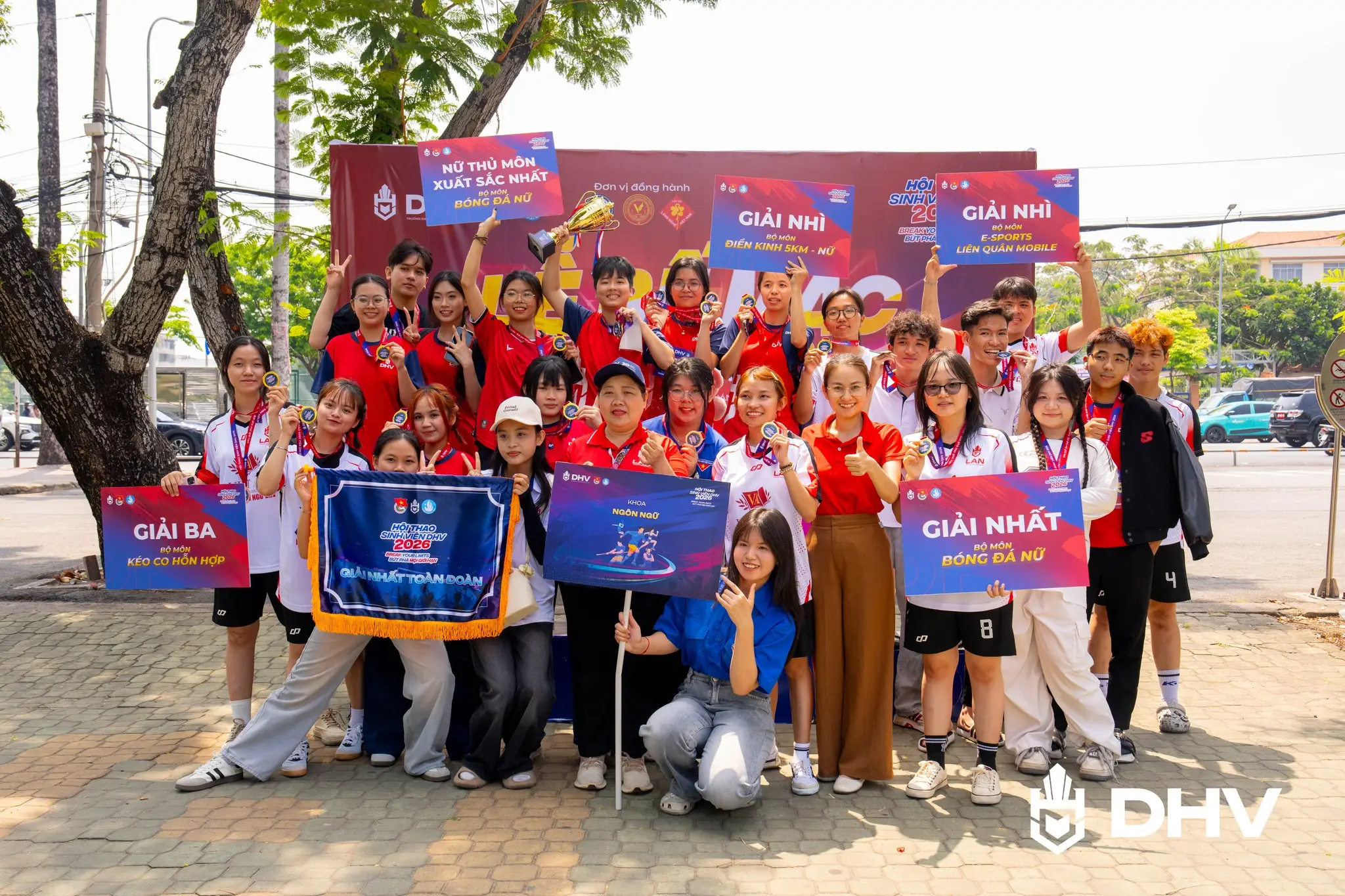 DHV - Trường Đại Học Hùng Vương TPHCM