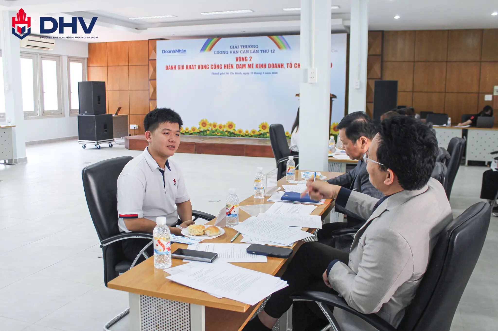 DHV - Trường Đại Học Hùng Vương TPHCM