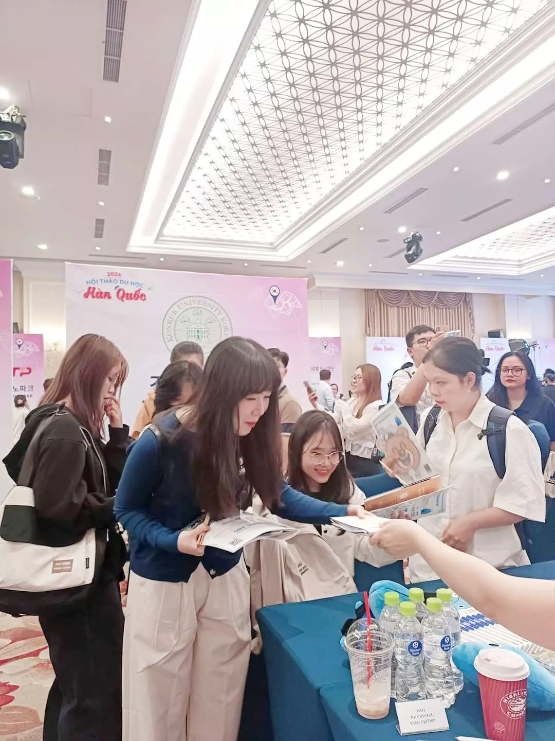 DHV - Trường Đại Học Hùng Vương TPHCM