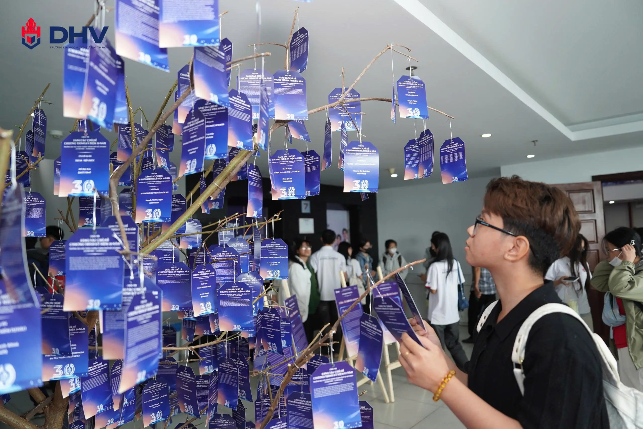 DHV - Trường Đại Học Hùng Vương TPHCM