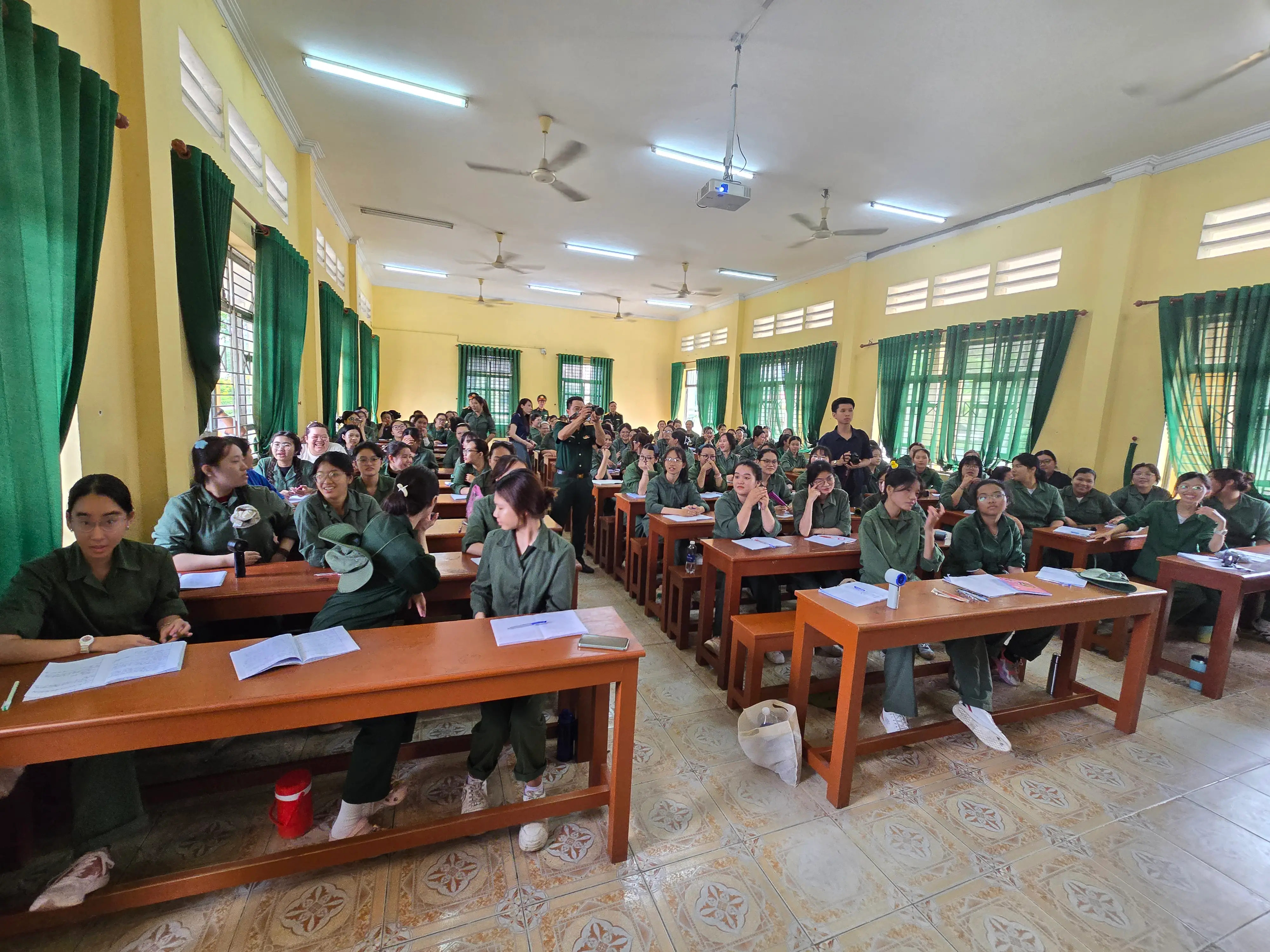 DHV - Trường Đại Học Hùng Vương TPHCM