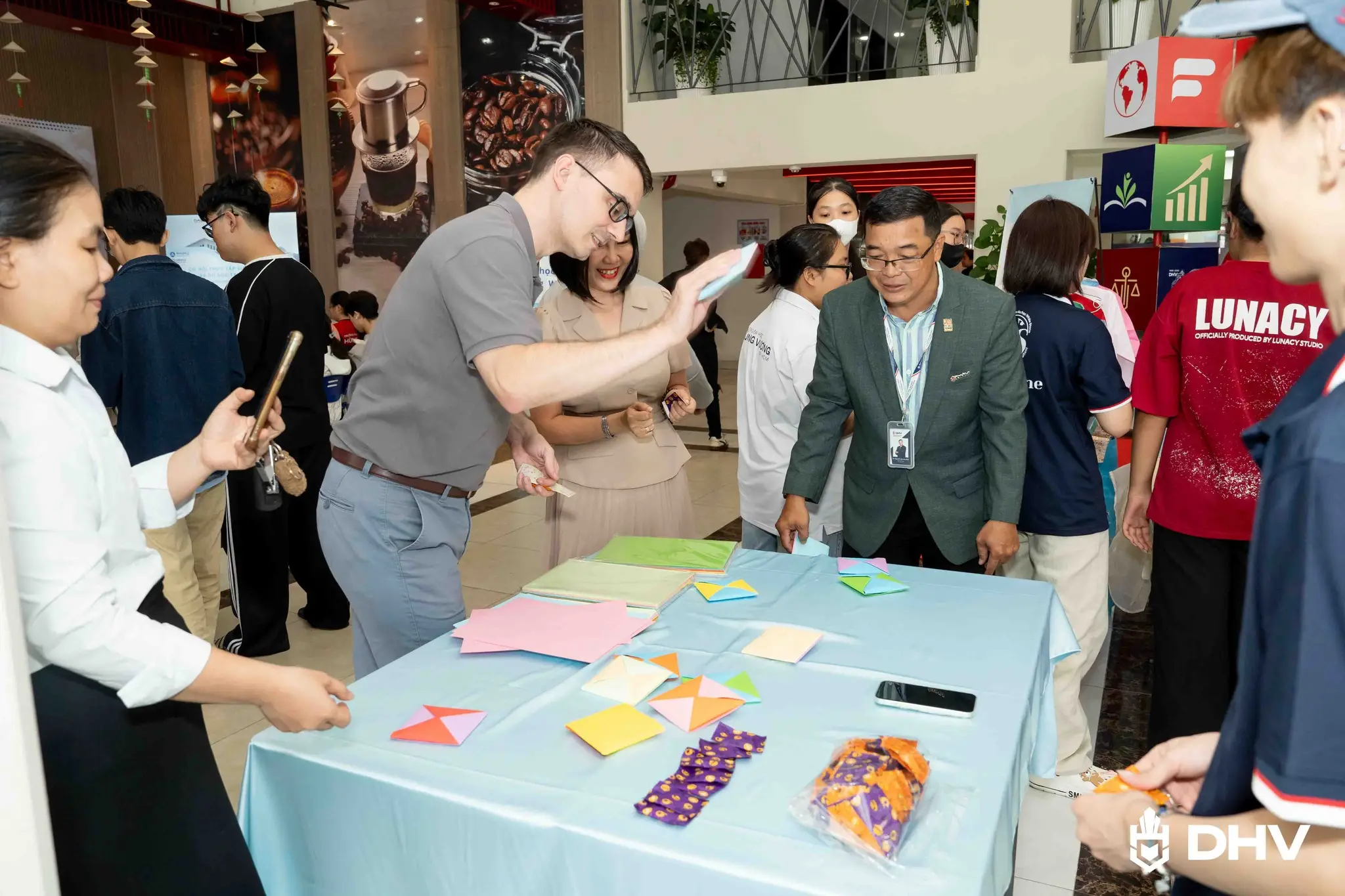 DHV - Trường Đại Học Hùng Vương TPHCM