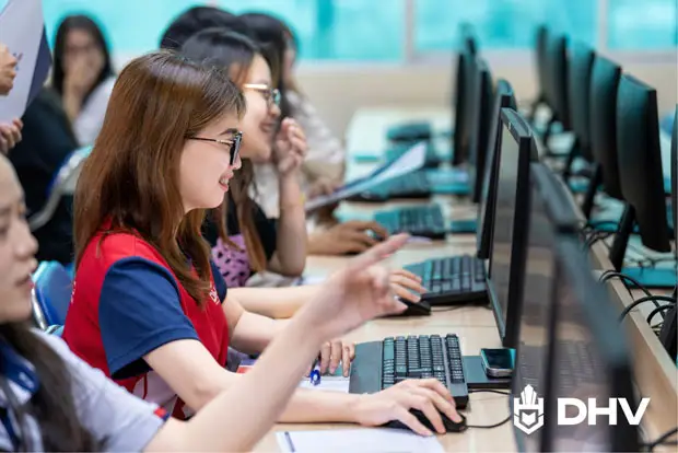 DHV tự hào sở hữu hệ thống cơ sở vật chất hiện đại, đáp ứng mọi nhu cầu học tập và nghiên cứu của sinh viên trong thời đại công nghệ 4.0- Ảnh: DHV