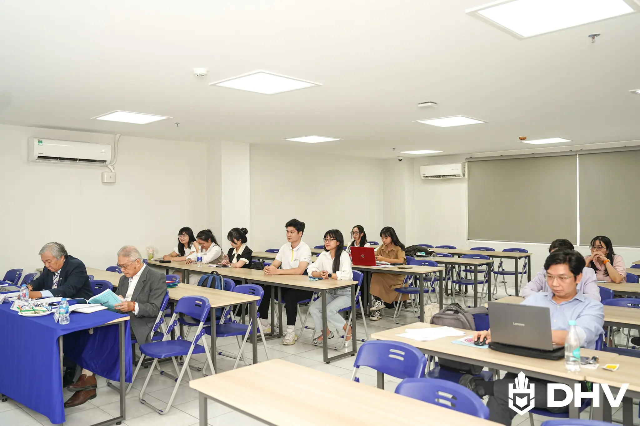 DHV - Trường Đại Học Hùng Vương TPHCM