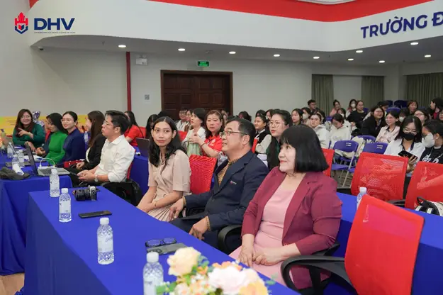 DHV - Trường Đại Học Hùng Vương TPHCM