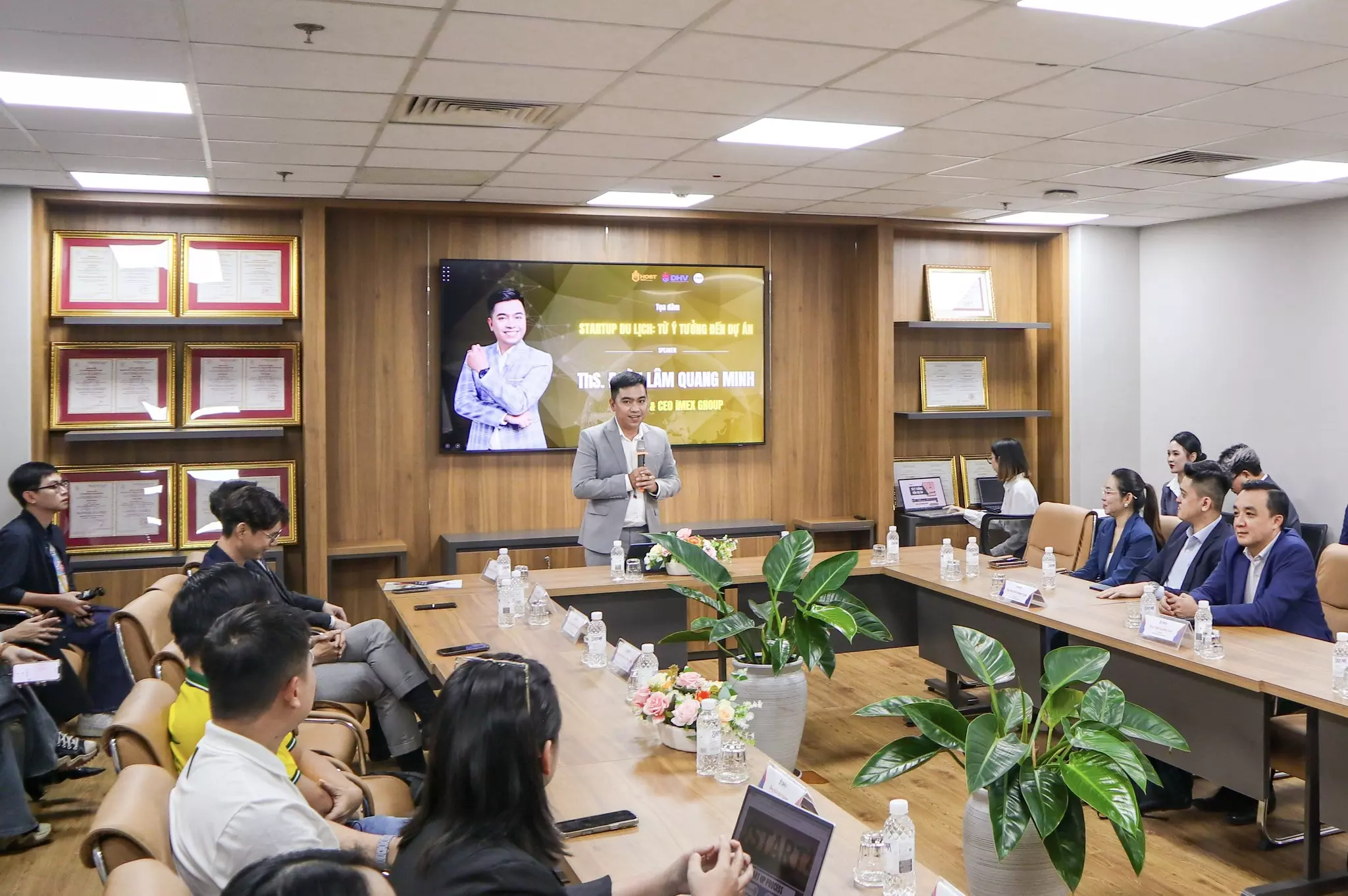 DHV - Trường Đại Học Hùng Vương TPHCM