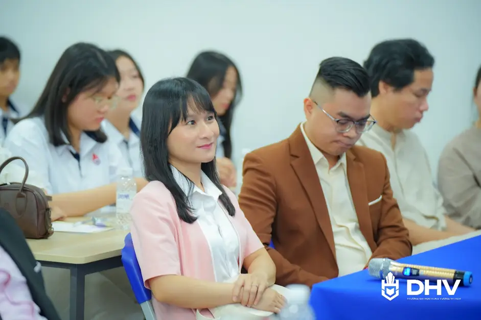 DHV - Trường Đại Học Hùng Vương TPHCM