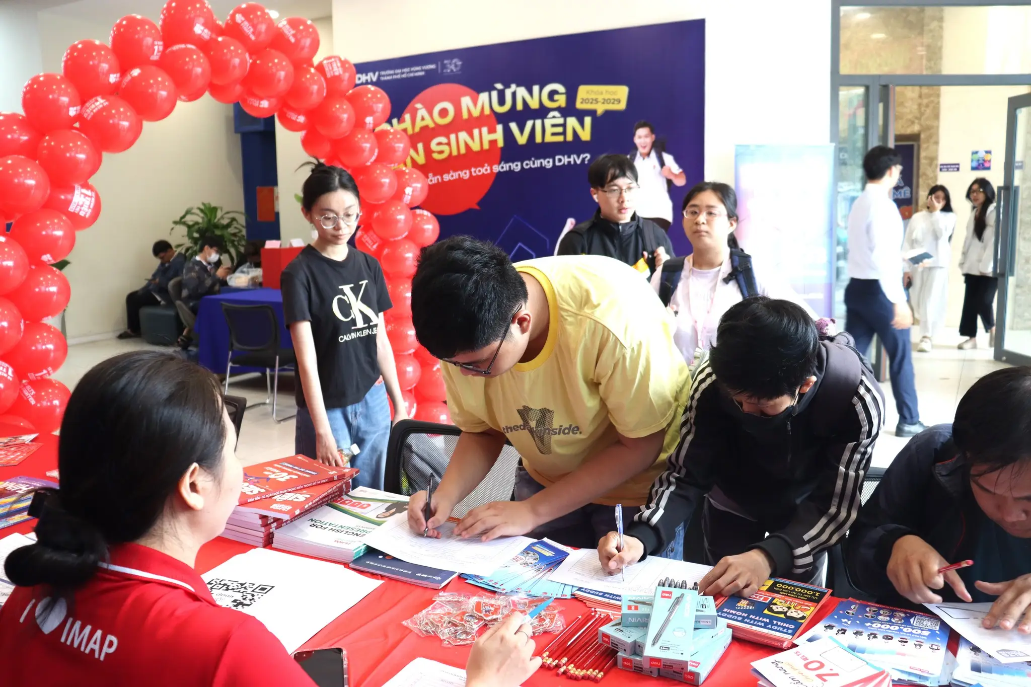 DHV - Trường Đại Học Hùng Vương TPHCM