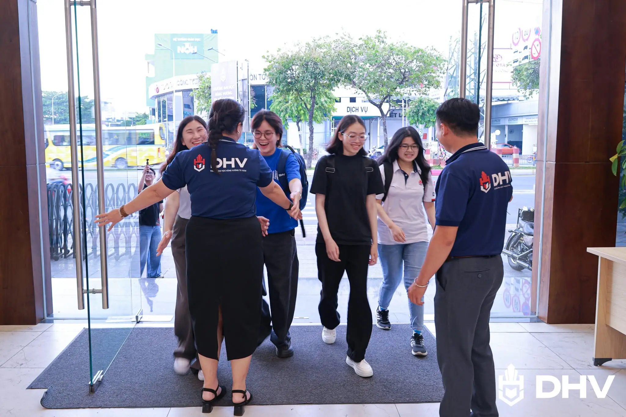 DHV - Trường Đại Học Hùng Vương TPHCM