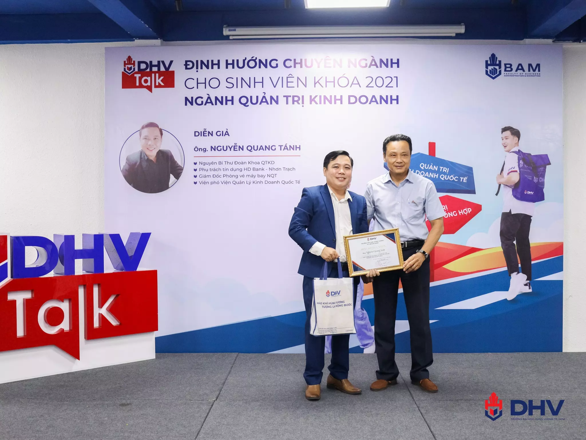 DHV - Trường Đại Học Hùng Vương TPHCM