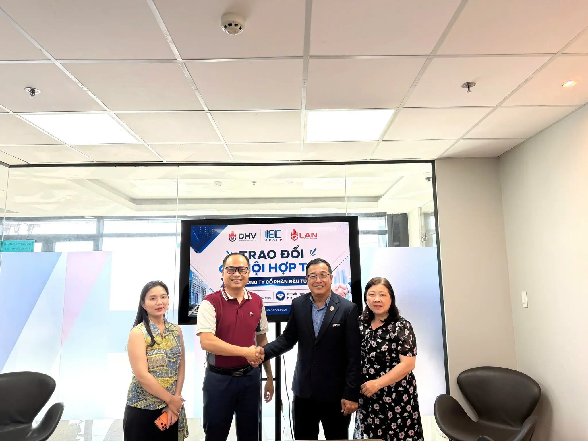 DHV - Trường Đại Học Hùng Vương TPHCM