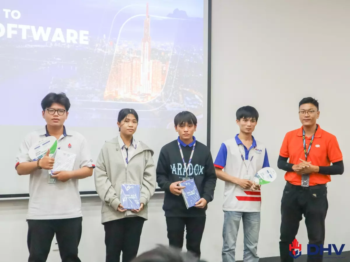 DHV - Trường Đại Học Hùng Vương TPHCM