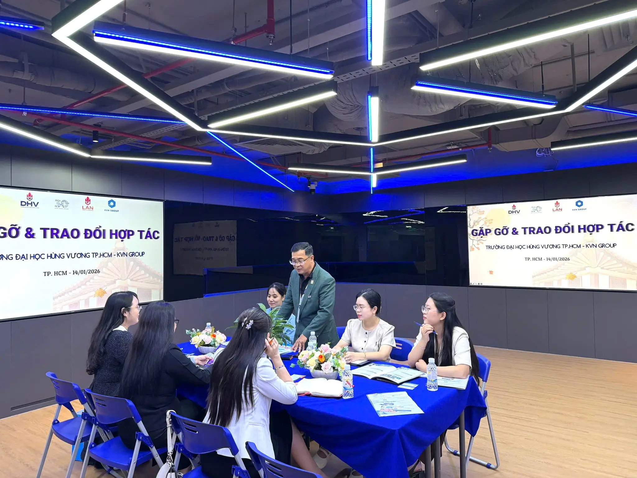 DHV - Trường Đại Học Hùng Vương TPHCM