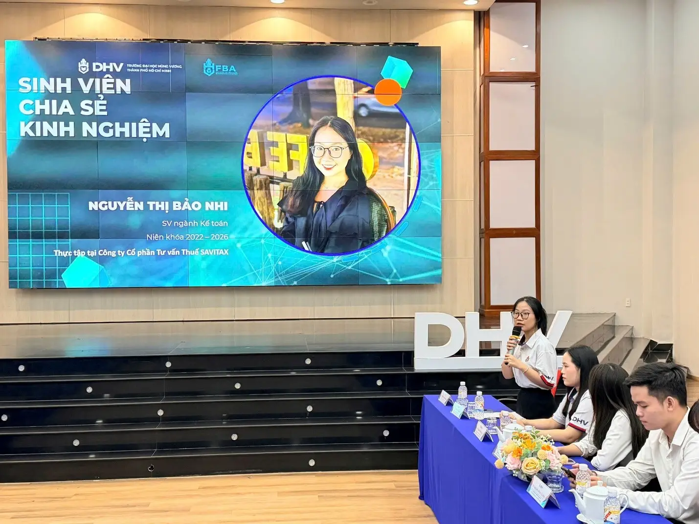 DHV - Trường Đại Học Hùng Vương TPHCM