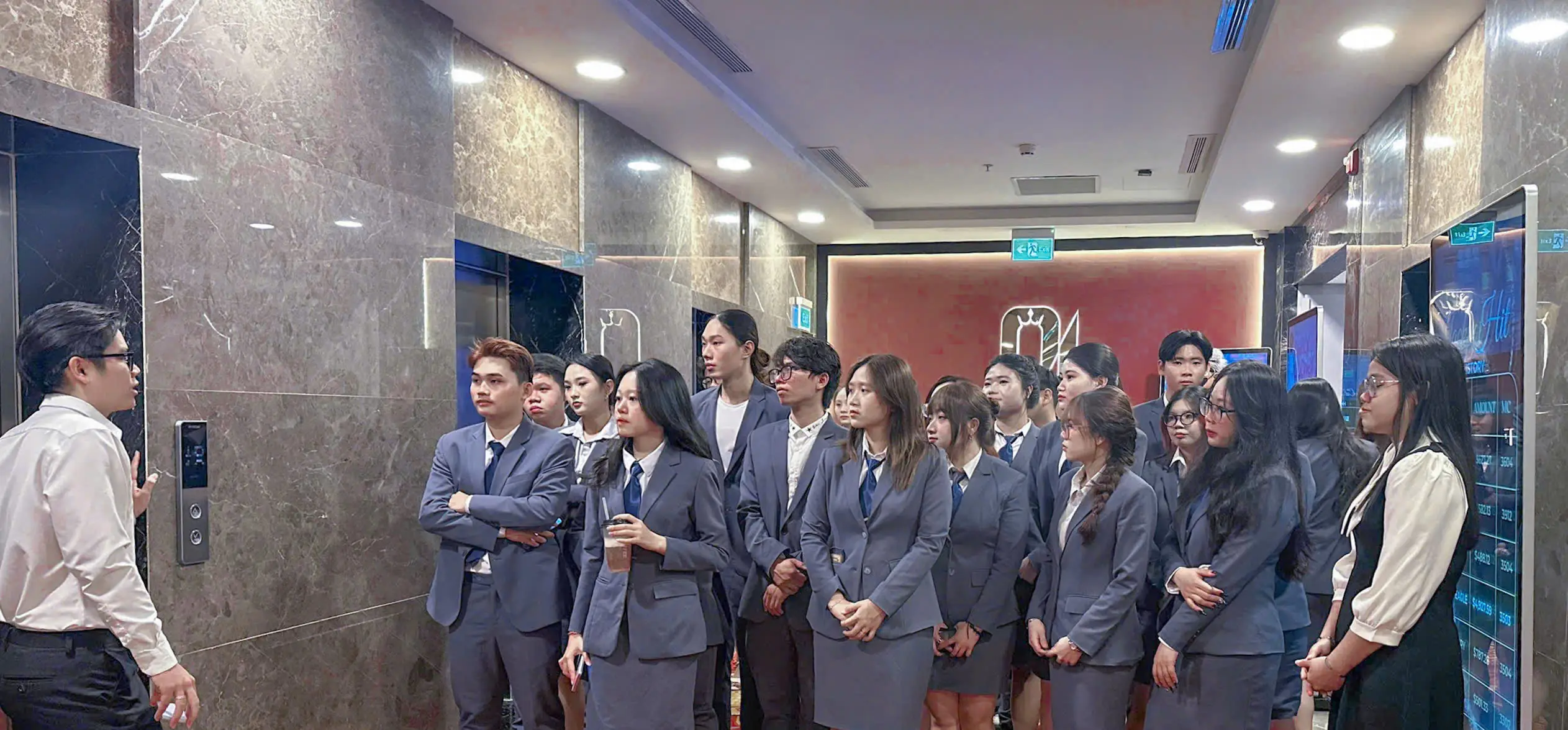 DHV - Trường Đại Học Hùng Vương TPHCM