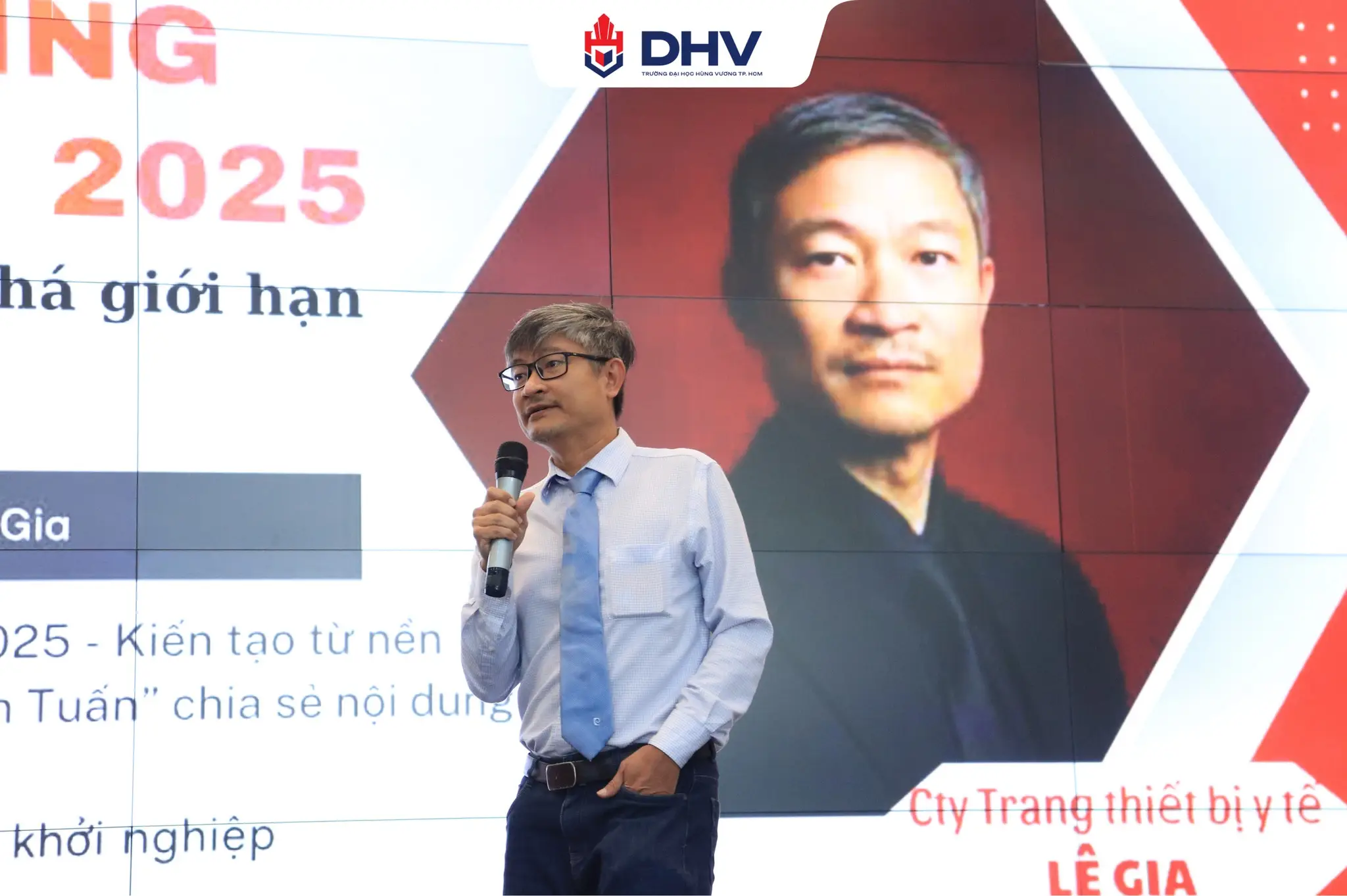 DHV - Trường Đại Học Hùng Vương TPHCM