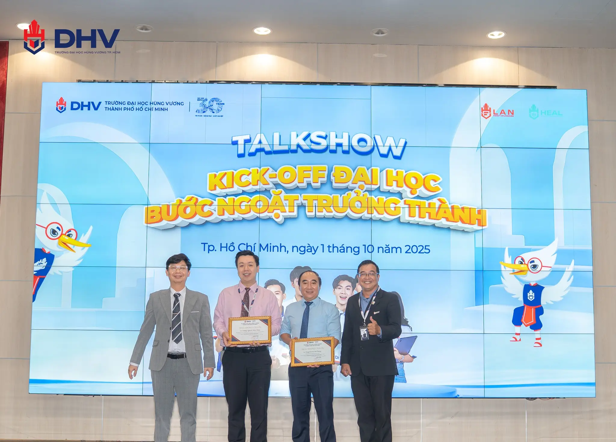 DHV - Trường Đại Học Hùng Vương TPHCM