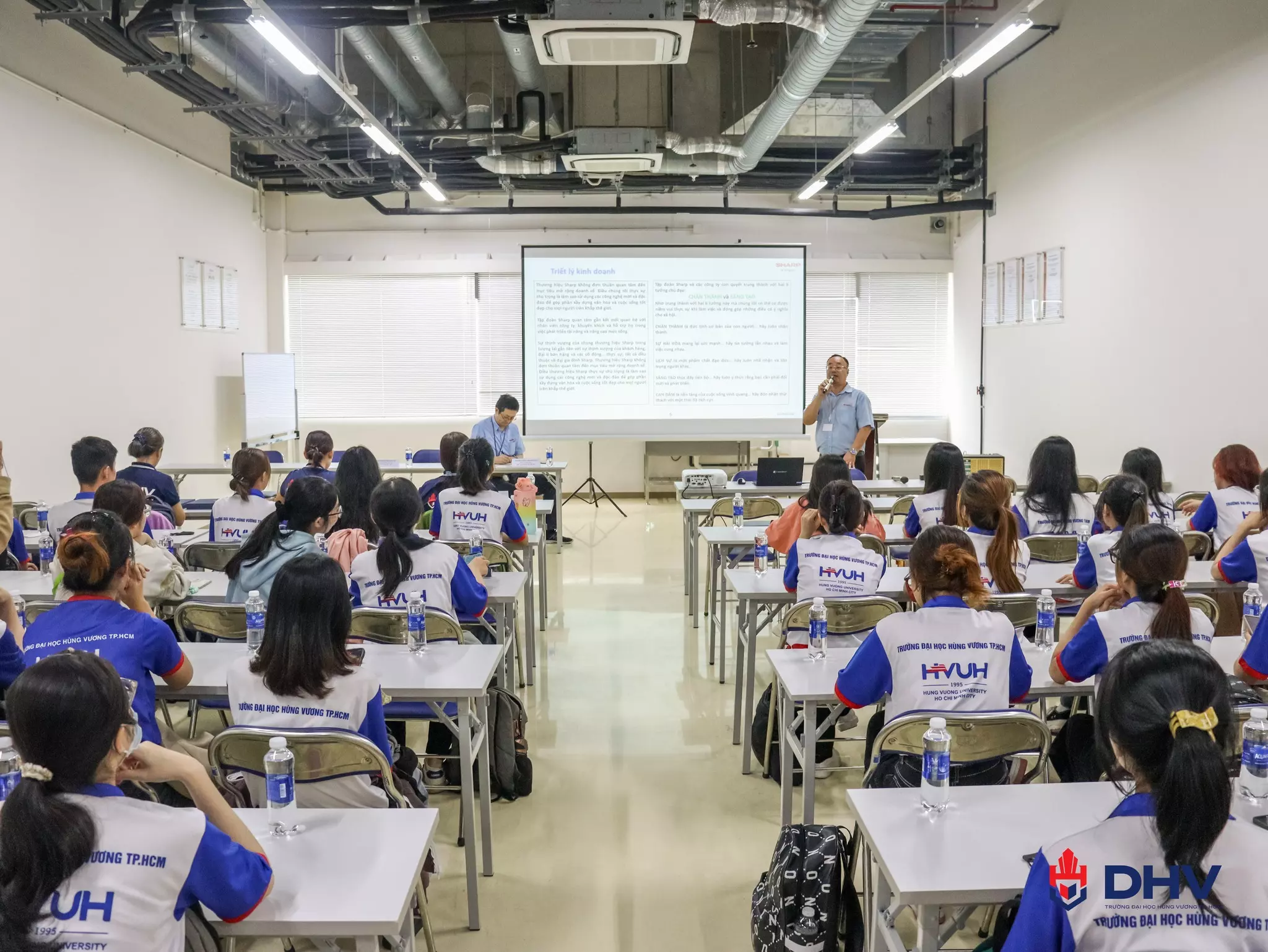 DHV - Trường Đại Học Hùng Vương TPHCM