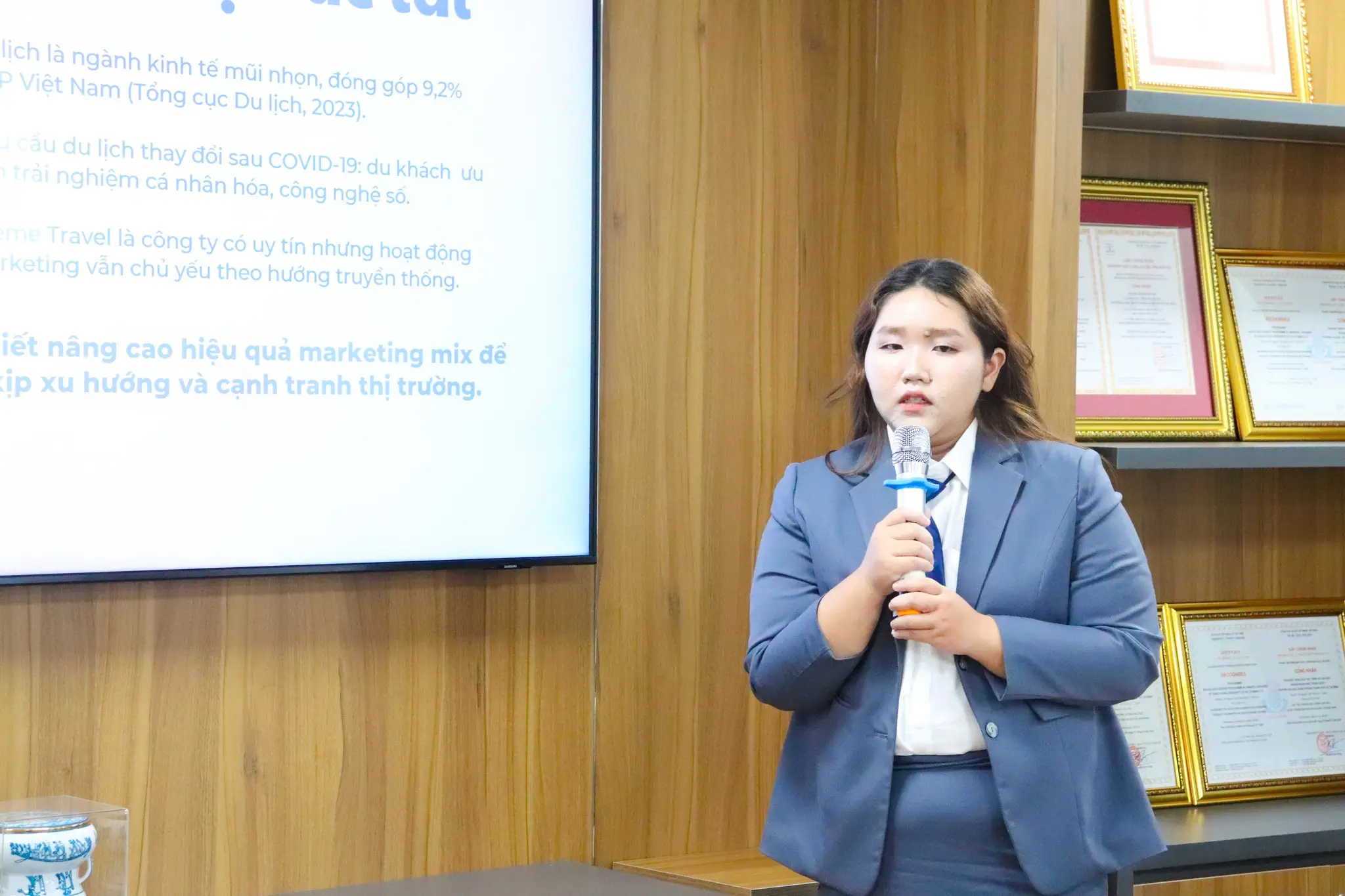 DHV - Trường Đại Học Hùng Vương TPHCM