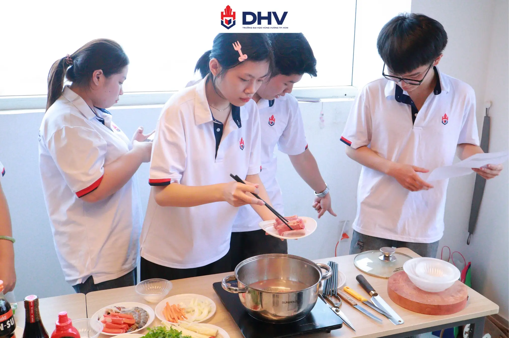 DHV - Trường Đại Học Hùng Vương TPHCM