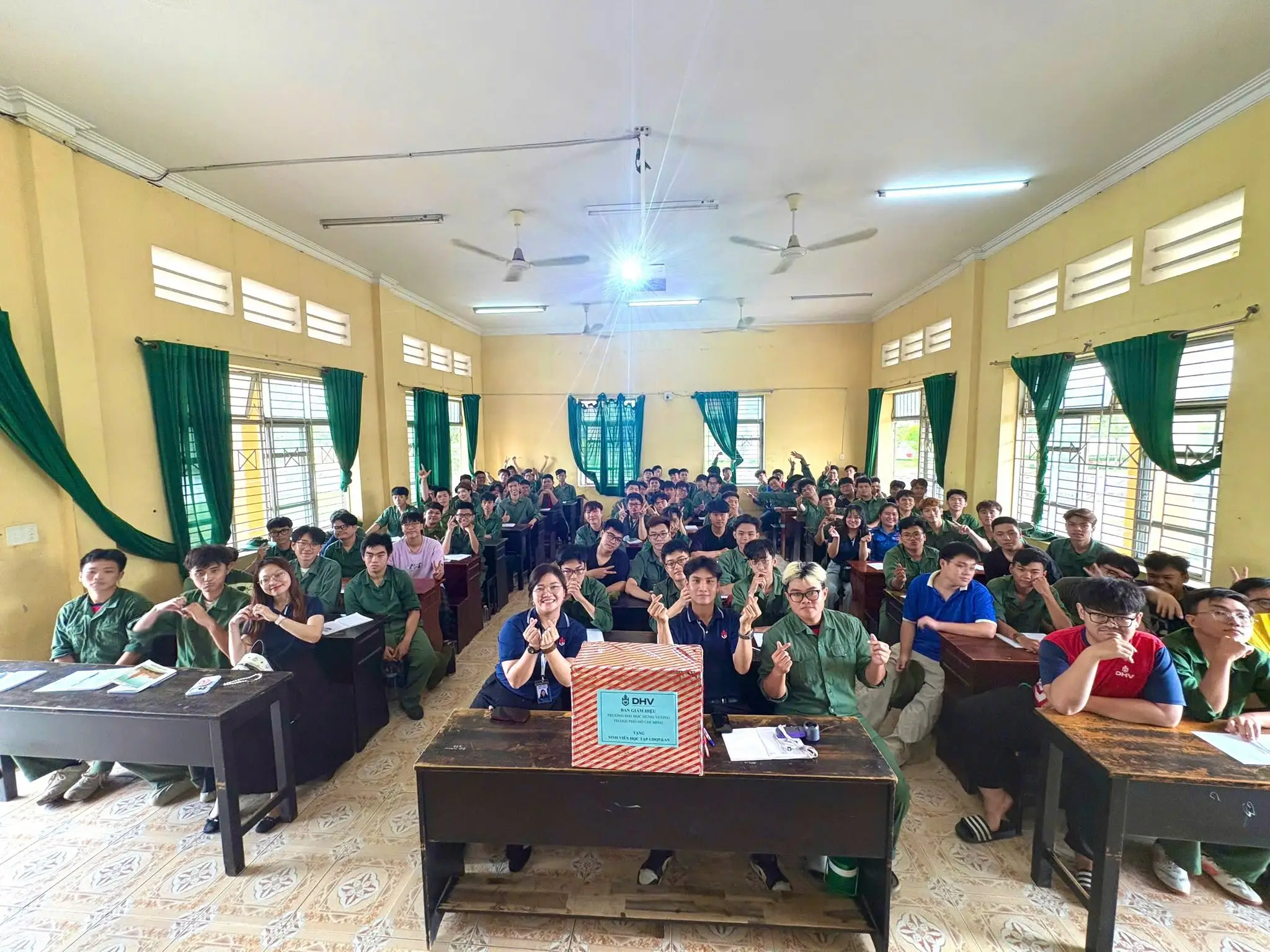 DHV - Trường Đại Học Hùng Vương TPHCM