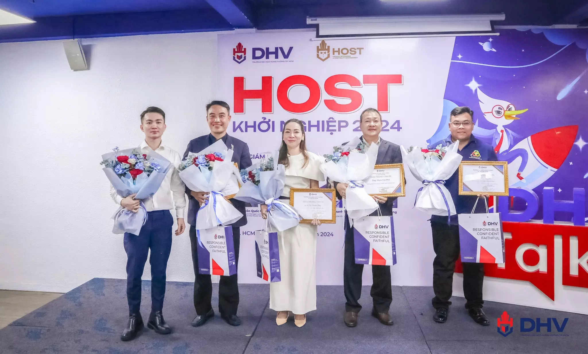 DHV - Trường Đại Học Hùng Vương TPHCM