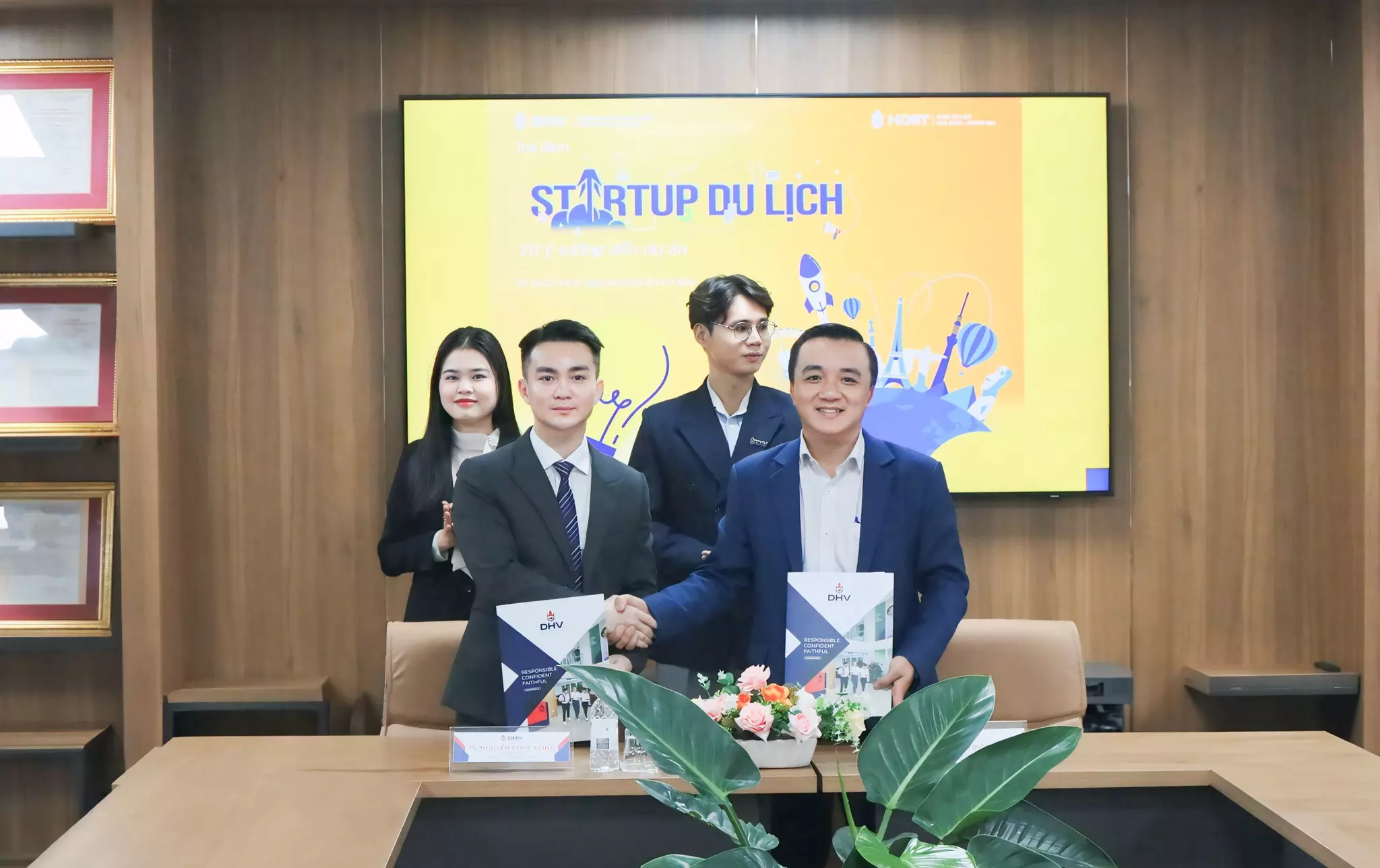 DHV - Trường Đại Học Hùng Vương TPHCM