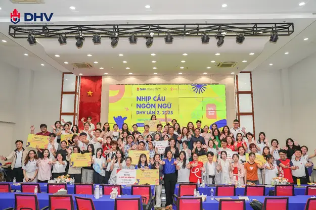 DHV - Trường Đại Học Hùng Vương TPHCM