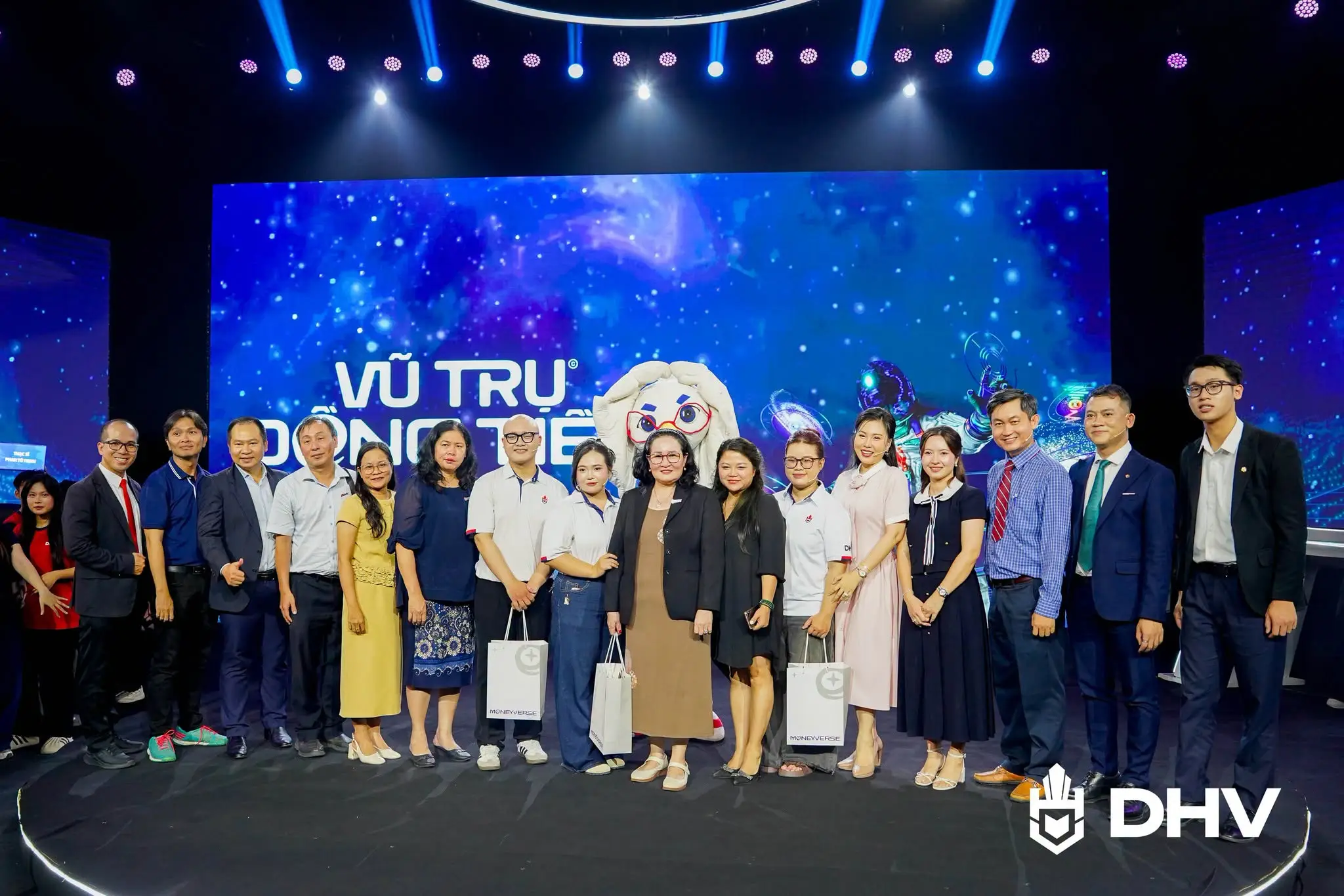 DHV - Trường Đại Học Hùng Vương TPHCM