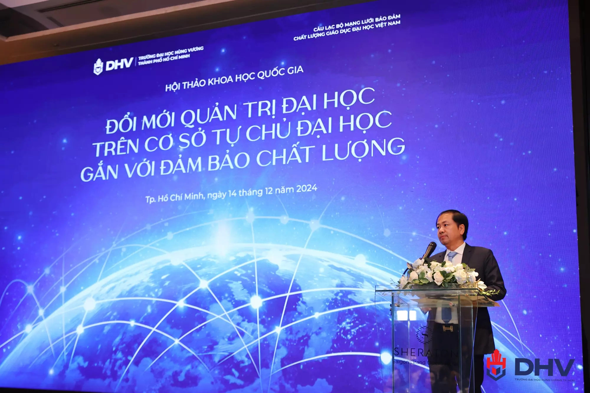 TS. Trần Việt Anh - Phó hiệu trưởng phụ trách trường Đại học Hùng Vương Thành phố Hồ Chí Minh phát biểu khai mạc hội thảo