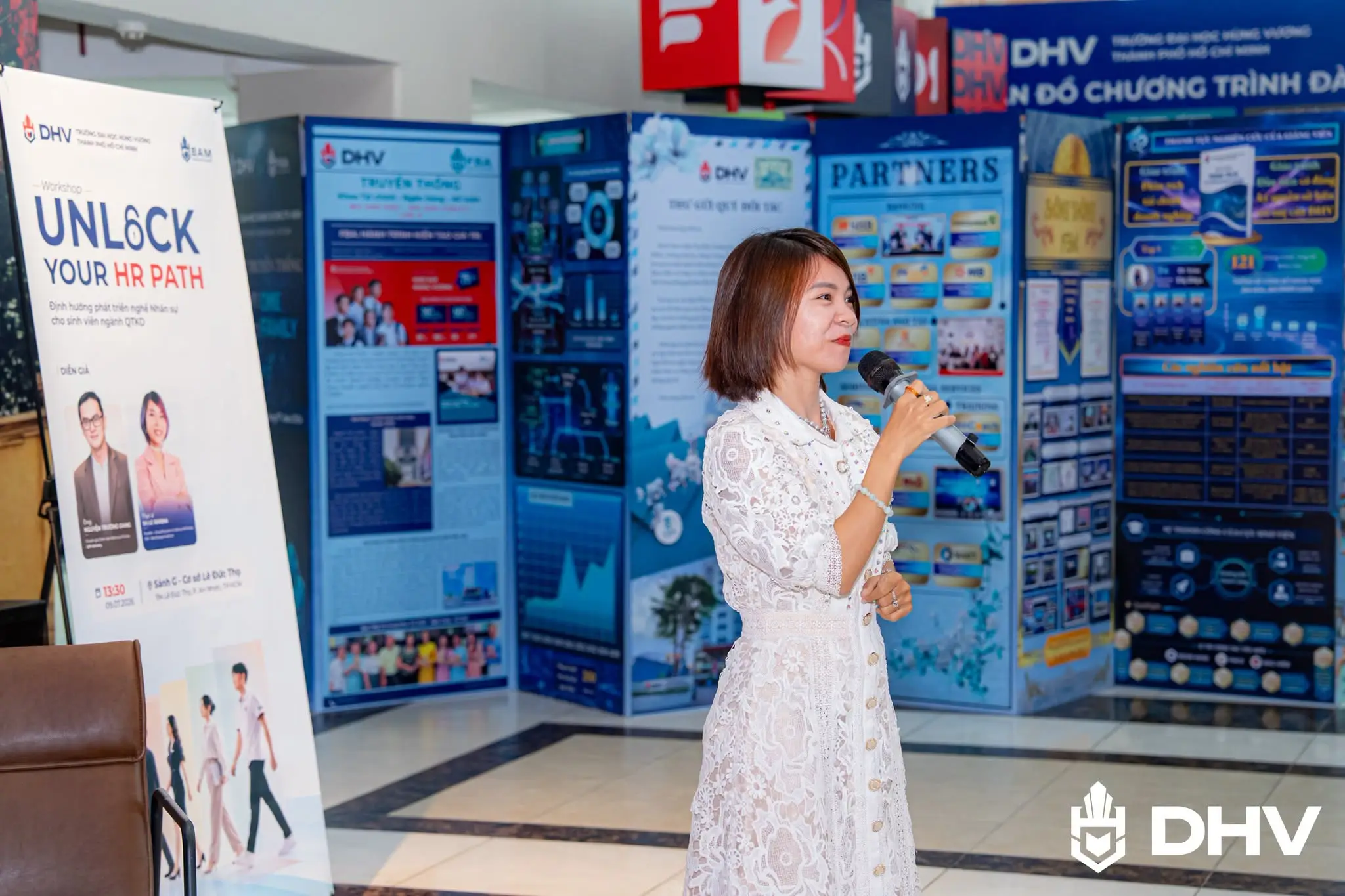 DHV - Trường Đại Học Hùng Vương TPHCM